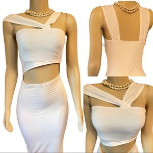 Bodycon dress white cutout